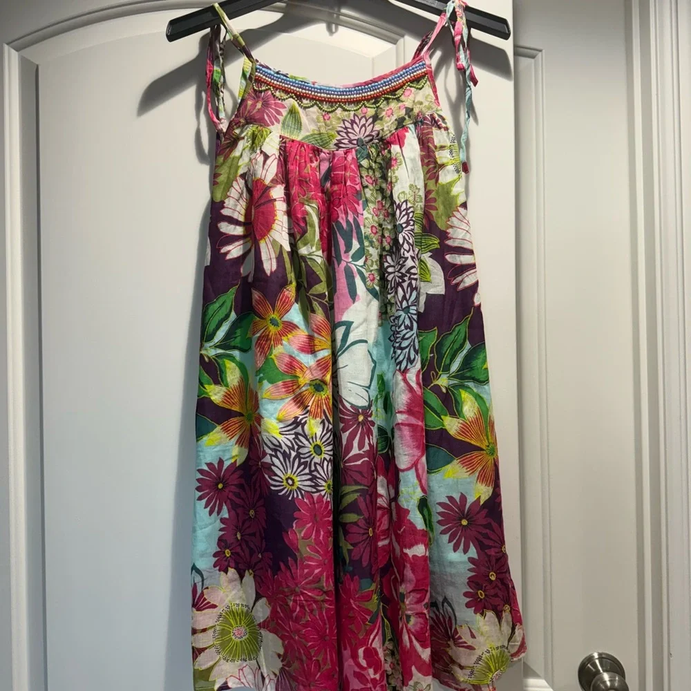 Summer dress - Picture 1 of 7